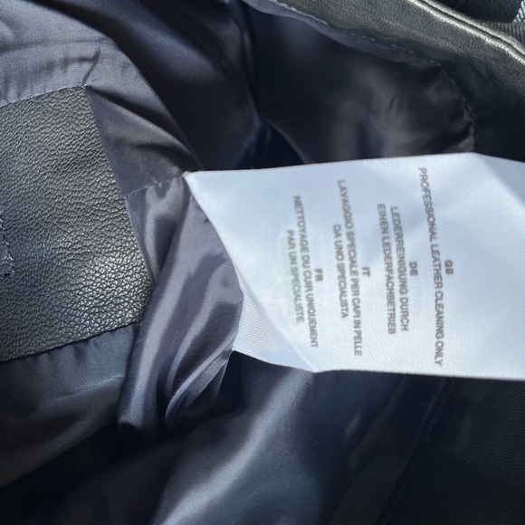 Closed Detailed Stitching Lamb Black Leather Skirt ~ Size S - Picture 6 of 10